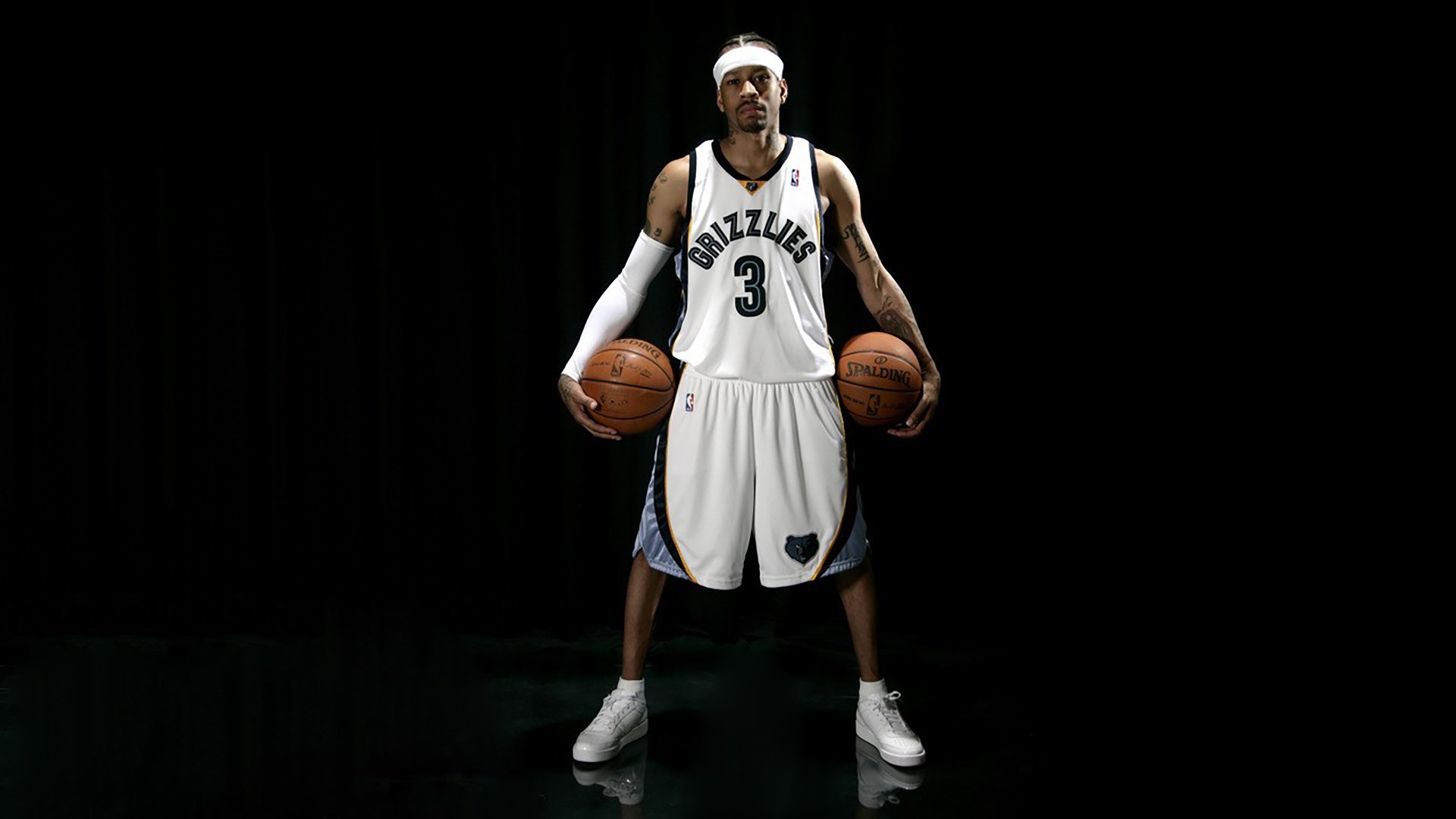 mk体育全站-全黑队精准传球与快速反击，成橄榄球冠军赛中的杀手锏，橄榄球黑人教练